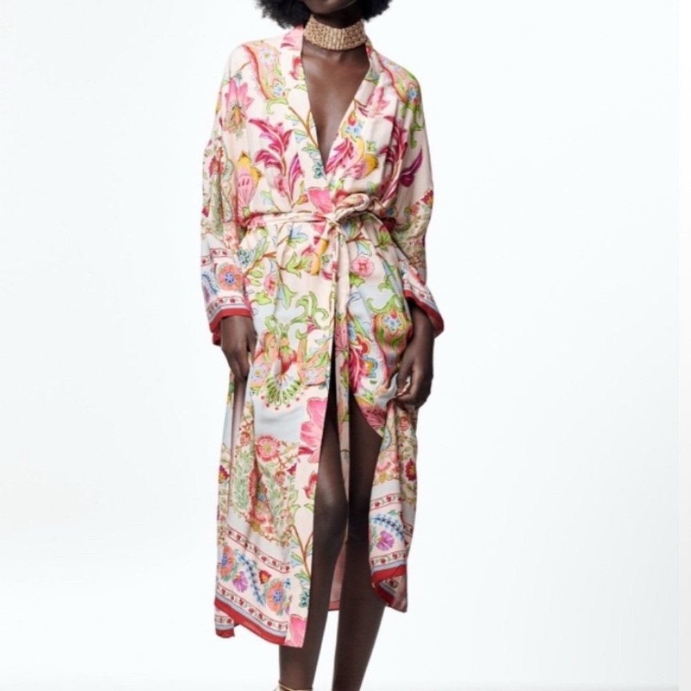Zara Floral Multicolor Kimono Robe
